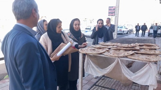 از پیشگامی نانوایی های منتخب در تولید نان کامل تقدیر شد 